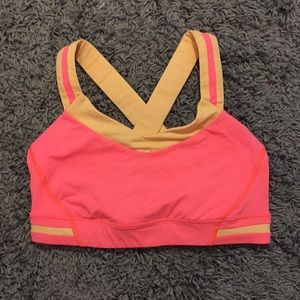 Lululemon sports bra
